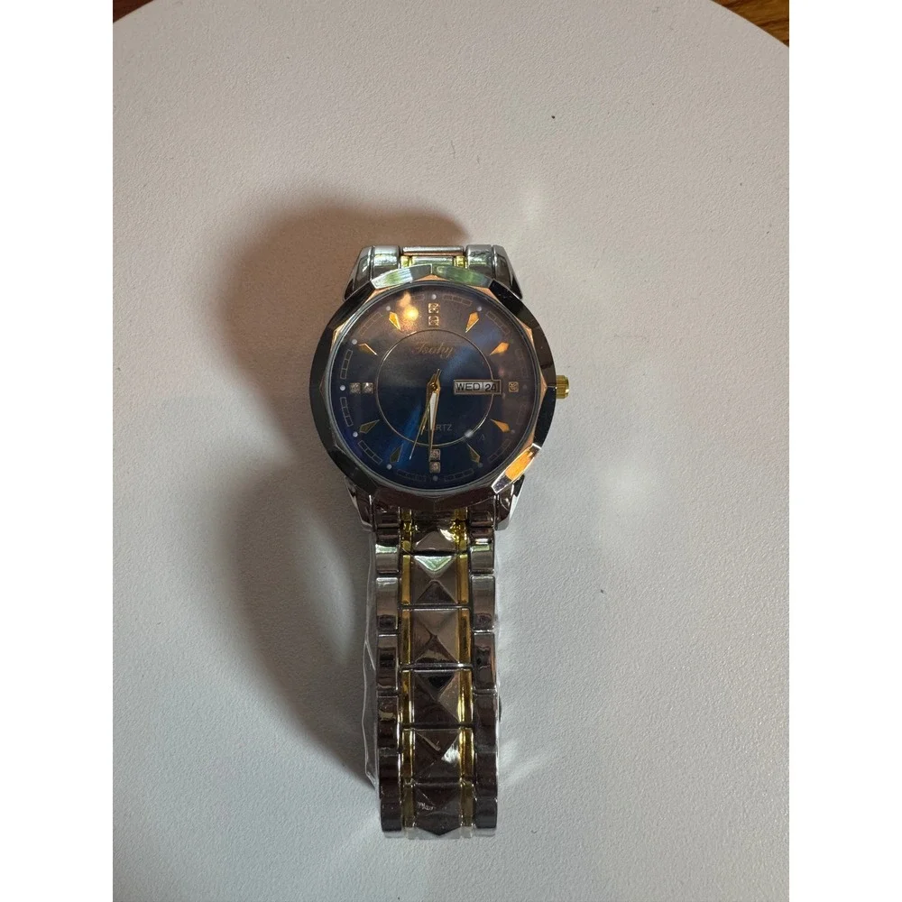 Isohy Mens Quartz Watch Blue Dial Two Tone Silver Gold Day Date Bracelet